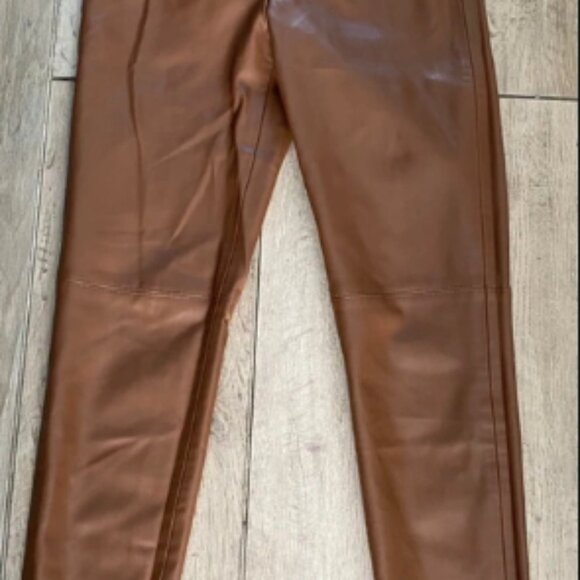 Pantalon en simili cuir Zara/ Pants – Chic Meets Confidence - Picture 3 of 9